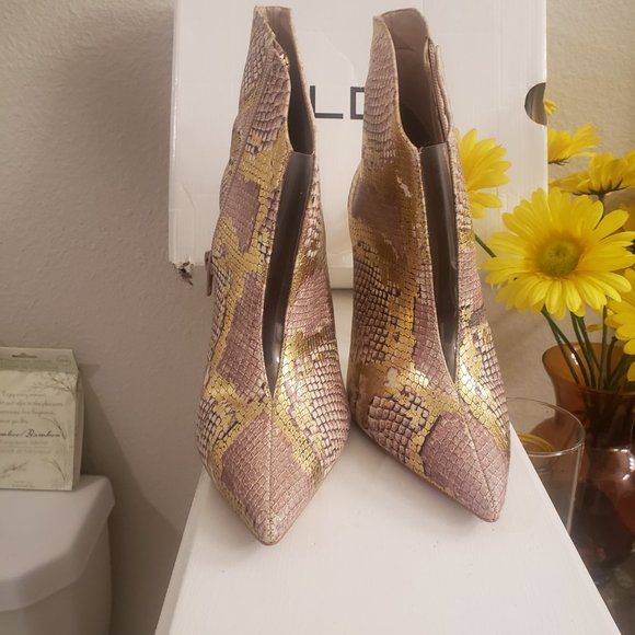 Aldo Bootie! - Picture 2 of 2